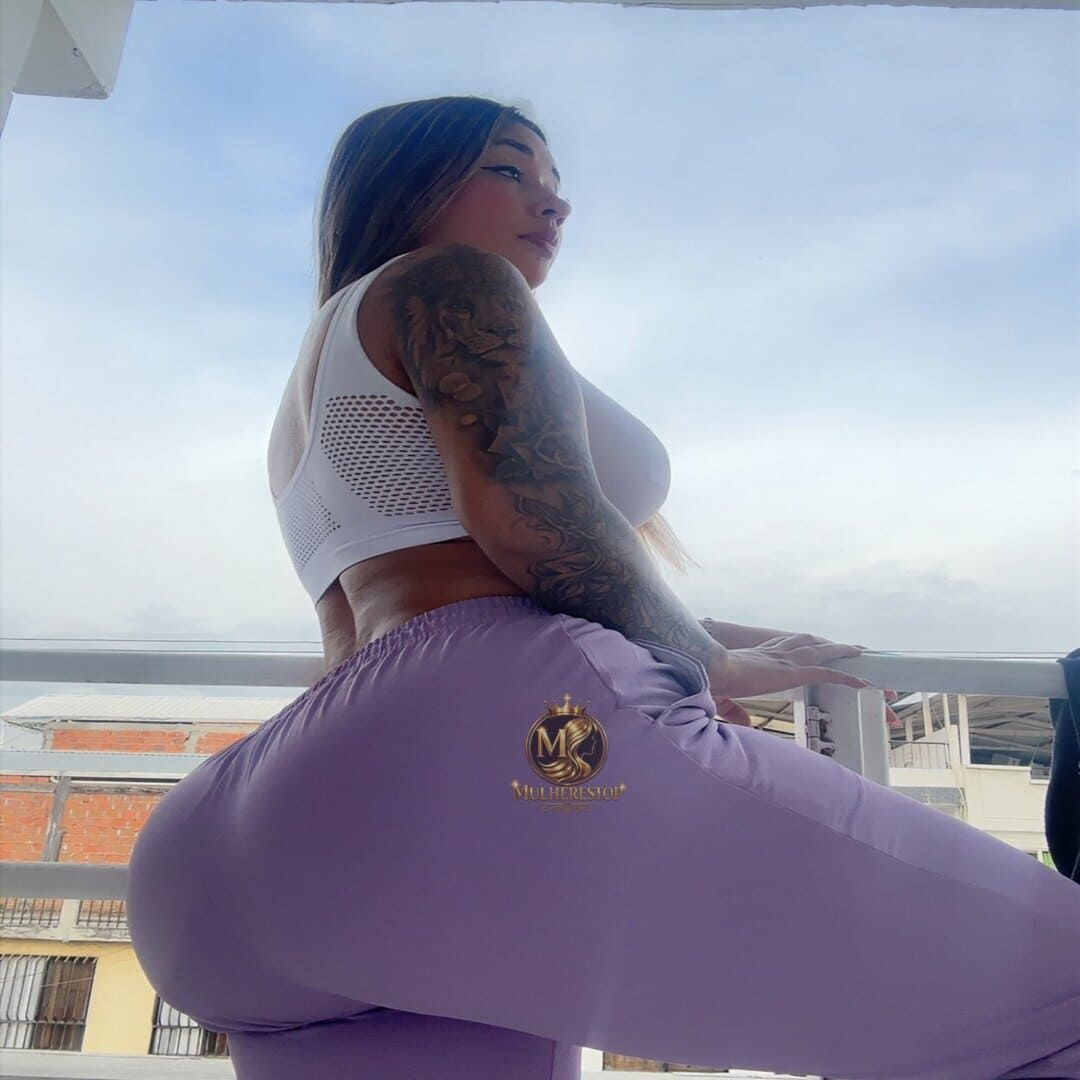 Paola Narvaez (24)