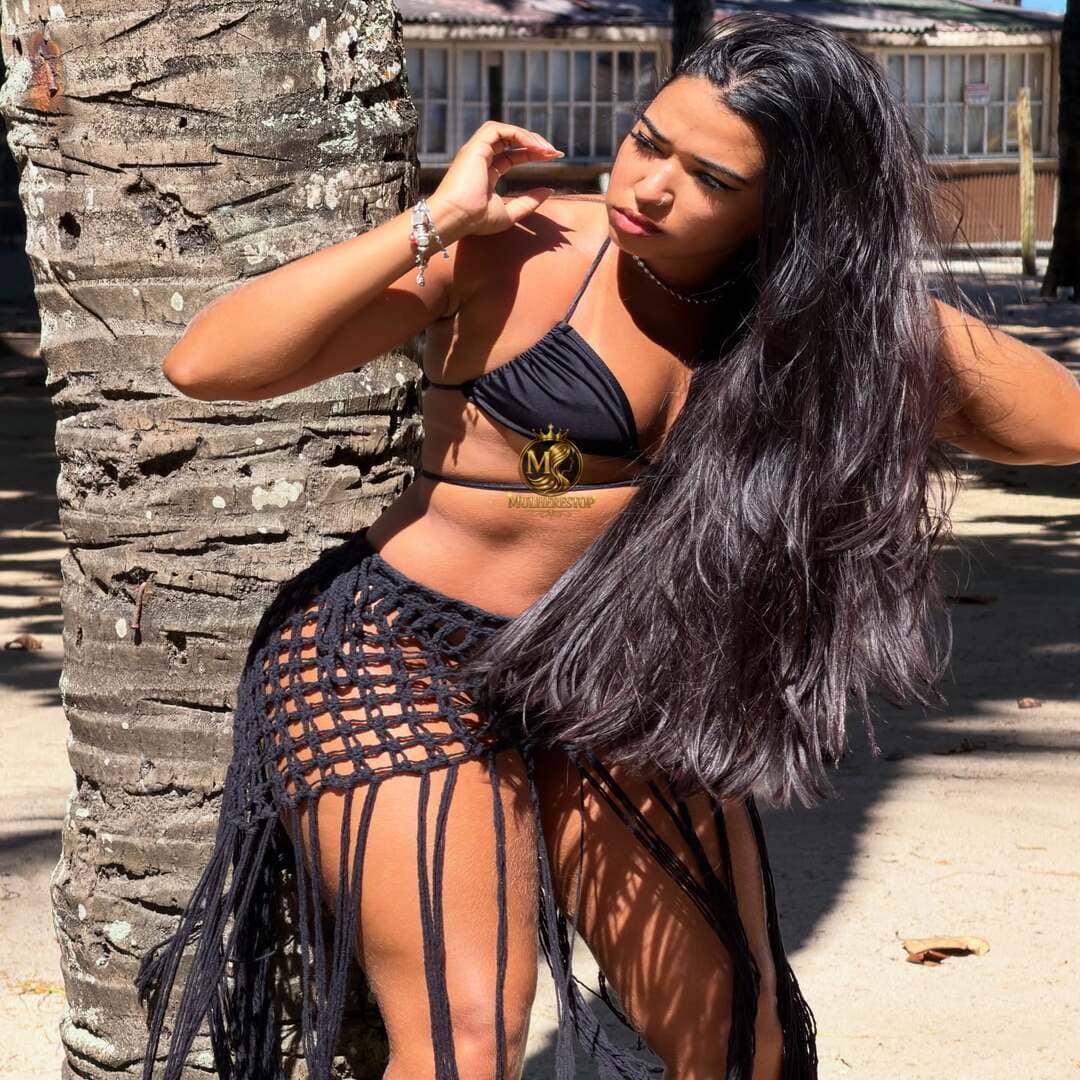 Amanda Santtos (21)